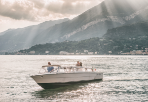 Venetian_Boat_Bride_Groom