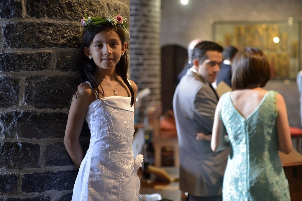 Lake_Como_Wedding_flower_girl