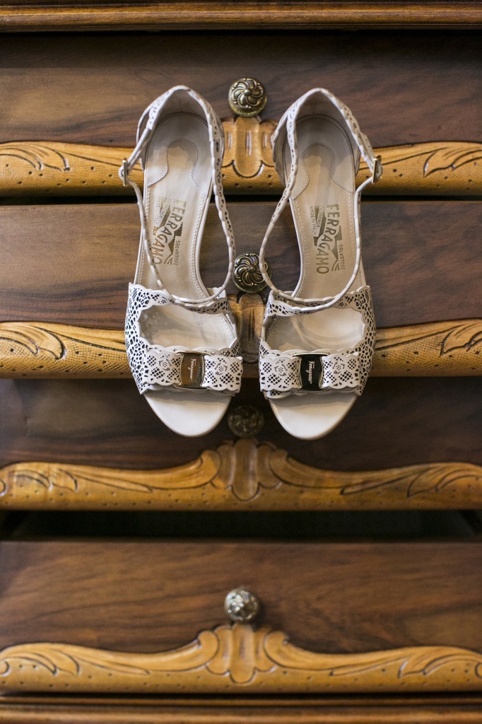 Lakecomoweddingsandevents_shoes